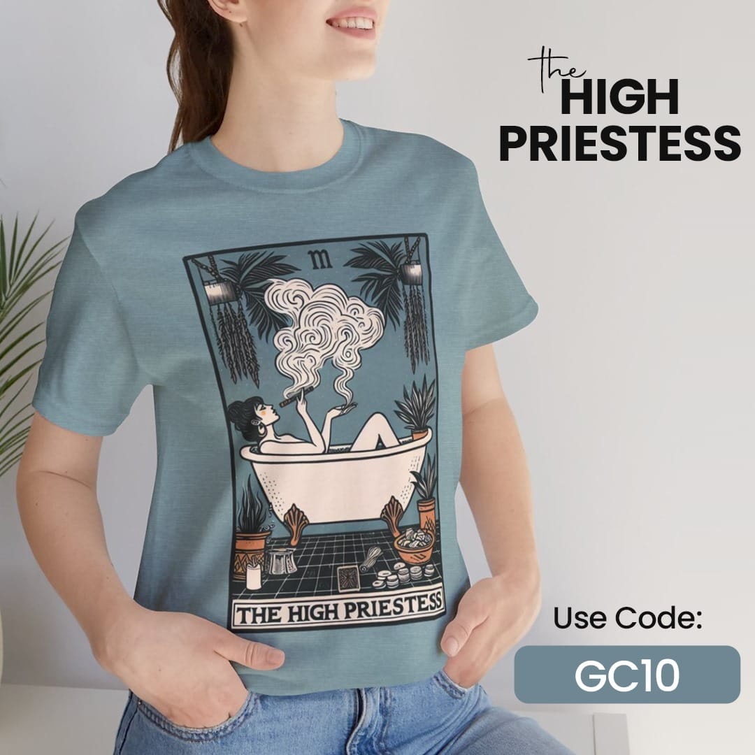 High Priestess - Static (2)